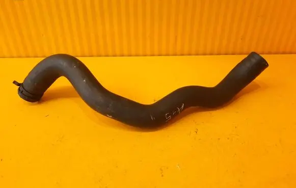 Mercedes-Benz A W176 Engine coolant pipe/hose A1765011382