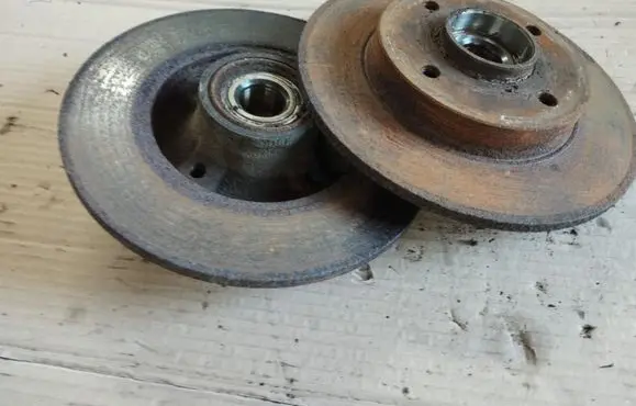 Peugeot 2008 I Rear brake disc