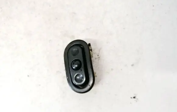 Steering wheel buttons/switches