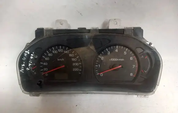 Mitsubishi Space Wagon Speedometer (instrument cluster) 178520 489727
