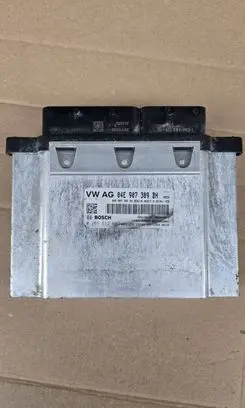 Volkswagen Touran III Engine control unit/module 04E907309BH 0261S12609