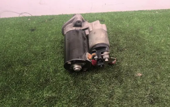 BMW 5 E60 E61 Starter motor 7521123 12417521123