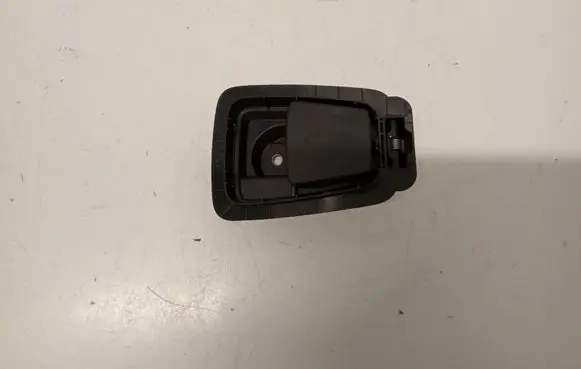 Volvo XC60 Engine bonnet (hood) release handle 32277309 32207310