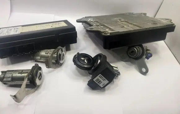 Mitsubishi Colt Engine control unit/module ECU 8631A531 8631053100 E6T42487