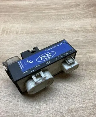 Coolant fan relay