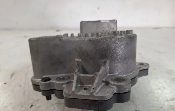 Toyota Auris E180 Water pump