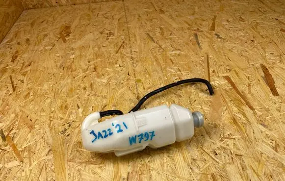 Honda Jazz IV GR Windshield washer fluid reservoir/tank