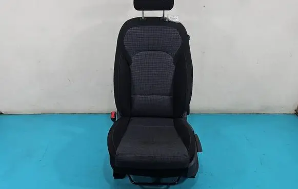 Hyundai i30 Front driver seat IMPRK1530837