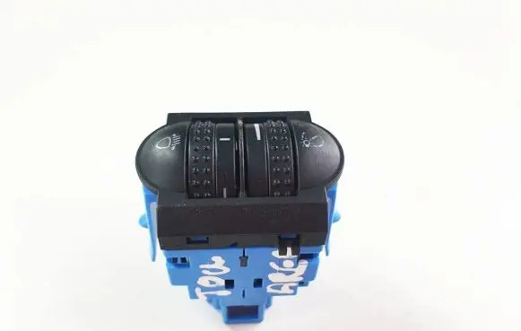 Volkswagen Touareg I Light switch
