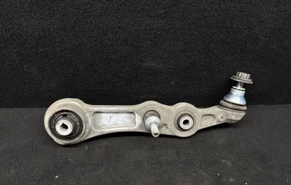 Mercedes-Benz C W205 Front control arm 20508RE