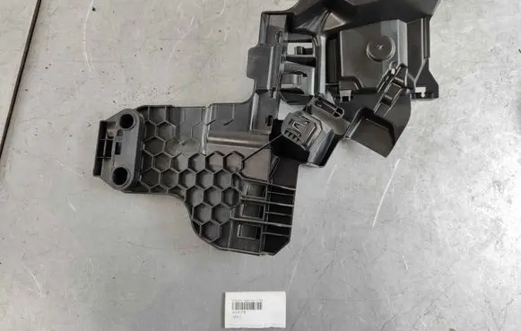 Volvo C40 Rear door exterior handle/bracket 32131378