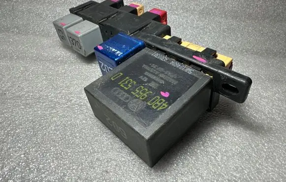 Audi A6 S6 C5 4B Fuse box set 8L0941822A 4B0955531D