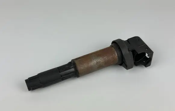 BMW 7 E65 E66 High voltage ignition coil 0221504100
