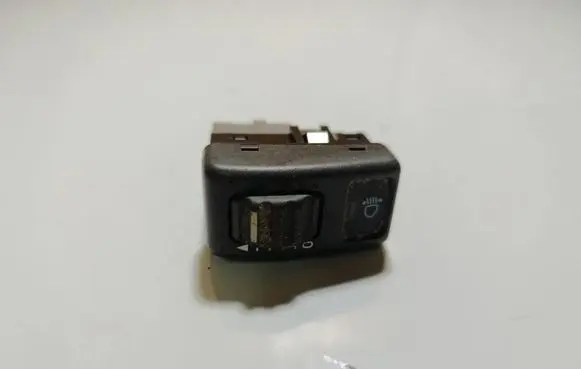 Volvo S70 V70 V70 XC Headlight level height control switch 9162960