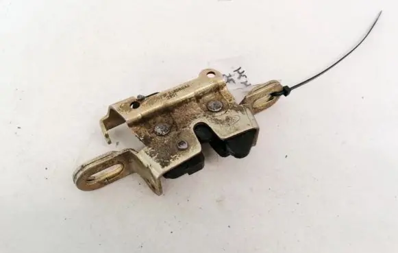 Ford Mondeo Mk III Tailgate/trunk/boot lock/catch/latch 1S71F613D60AA