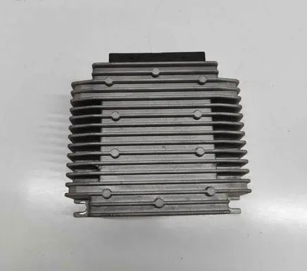 Tesla Model S Sound amplifier 100483310A