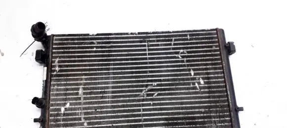 Volkswagen Golf IV Coolant radiator 509529A1707 18257