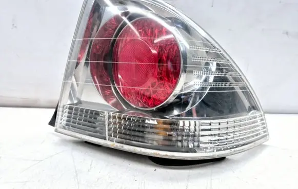 Lexus IS 200-300 Rear/tail lights