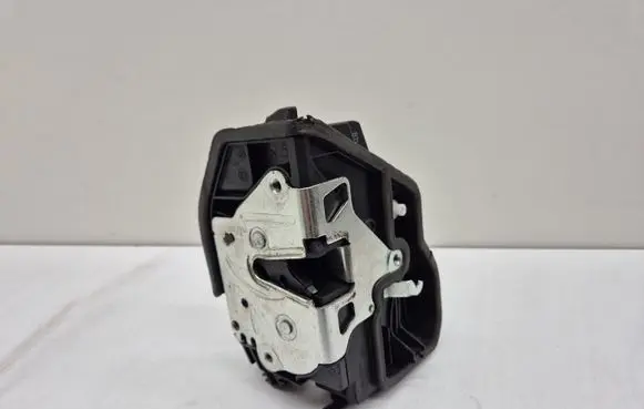 BMW 3 GT F34 Front door lock 7202145 51217202145