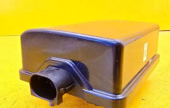Mercedes-Benz CLS C218 X218 Distronic sensor radar MK645432 202YK0724679