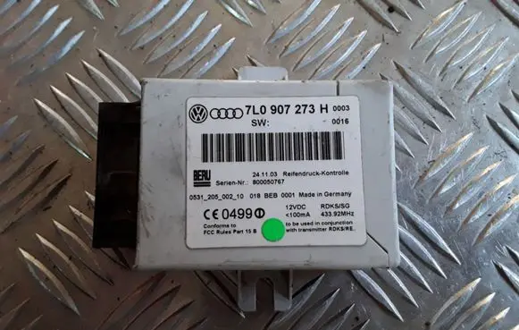 Volkswagen Touareg I Other control units/modules 7L0907273H