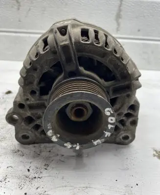 Volkswagen Golf IV Generator/alternator 058903015