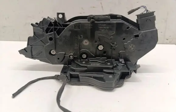 BMW 2 F44 Front door lock 7956149