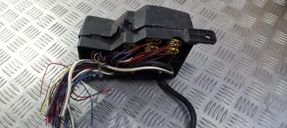 Mitsubishi Space Runner Fuse box set