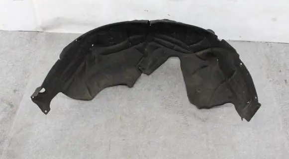 Rear arch fender liner splash guards