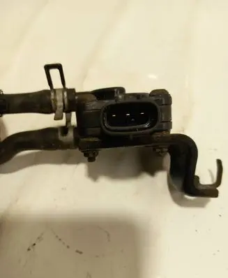 Toyota Avensis T250 Exhaust gas pressure sensor 8948020020 T0Y0TA 08E20