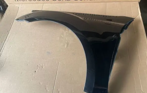 Mercedes-Benz ML W164 Fender A1648810101