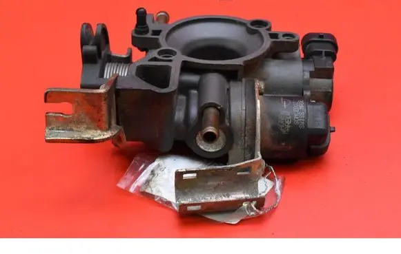 Fiat Uno Throttle body valve 