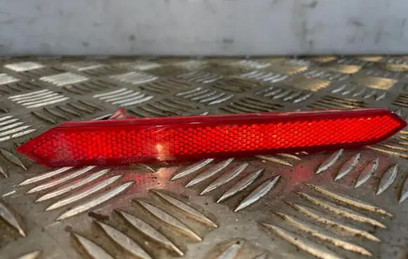 Honda Civic Rear tail light reflector V271
