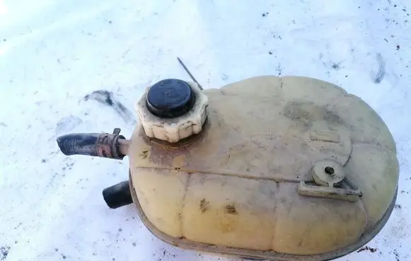 Opel Movano A Coolant expansion tank/reservoir 7700838740E