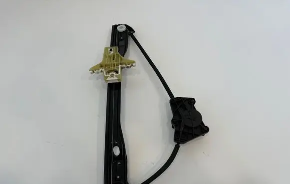 Volkswagen Amarok Front window lifting mechanism without motor 121395K