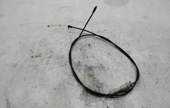 Opel Mokka B Engine bonnet/hood lock release cable 