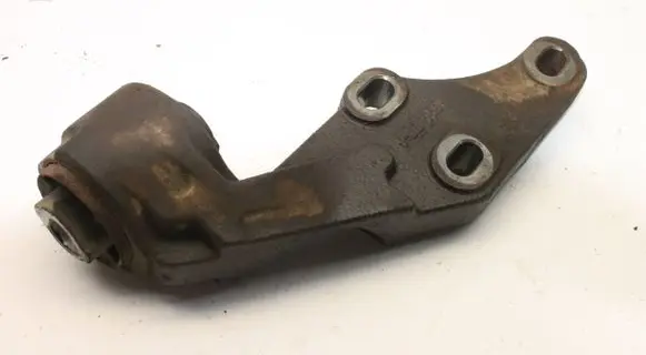 Land Rover Range Rover Sport L320 Front differential mounting bracket 