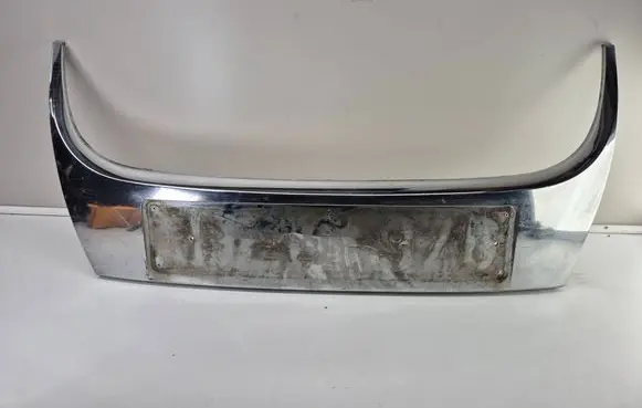 Volkswagen Cross Touran I Front bumper upper radiator grill