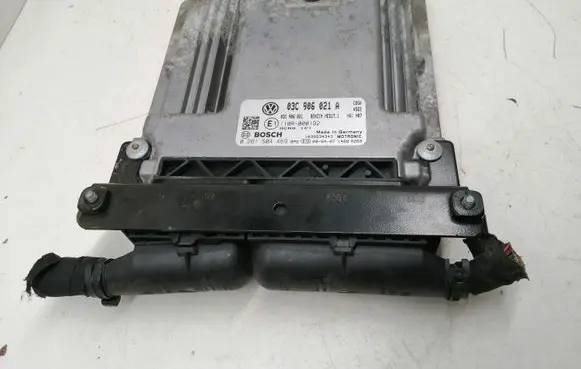 Volkswagen PASSAT B6 Engine control unit/module 03C906021A 03C906021 0261S04469