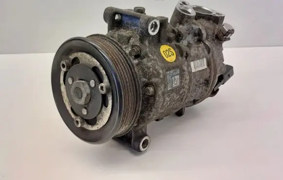 Volkswagen PASSAT B8 Air conditioning (A/C) compressor (pump) 5Q0816803D