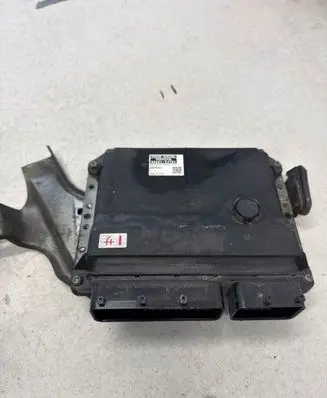 Lexus IS 220D-250-350 Engine control unit/module 8966153701 1758009480