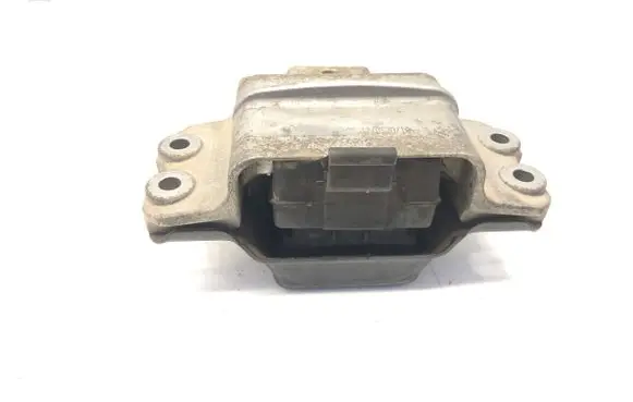 Volkswagen Caddy Engine mount bracket 1K0199555