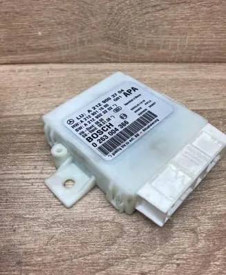 Mercedes-Benz E W212 Parking PDC control unit/module A2129003704 0263004366