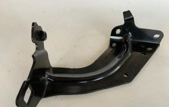 Audi Q5 SQ5 Other engine bay part 80A121232AR