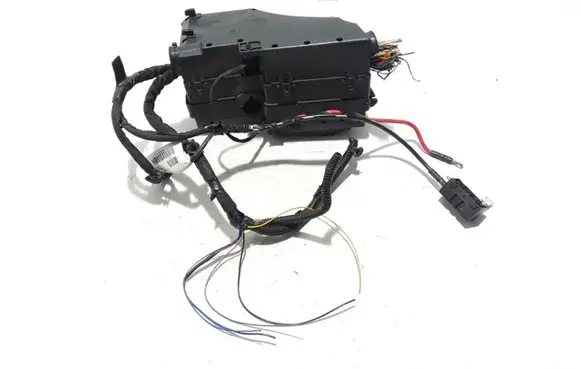 Volvo V40 Fuse module 31409757