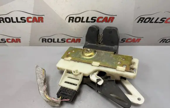 Volvo V70 Tailgate/trunk/boot lock/catch/latch