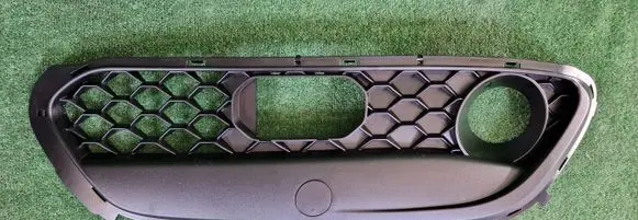 Alfa Romeo Stelvio Front bumper lower grill 156114914