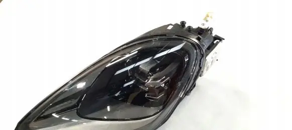 Porsche Cayenne (9Y0 9Y3) Headlight/headlamp 9Y0941033AK