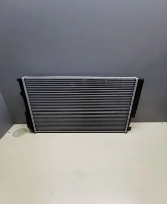 BMW 2 F22 F23 Coolant radiator