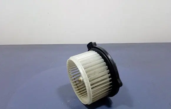 Toyota Avensis Verso Heater fan/blower 